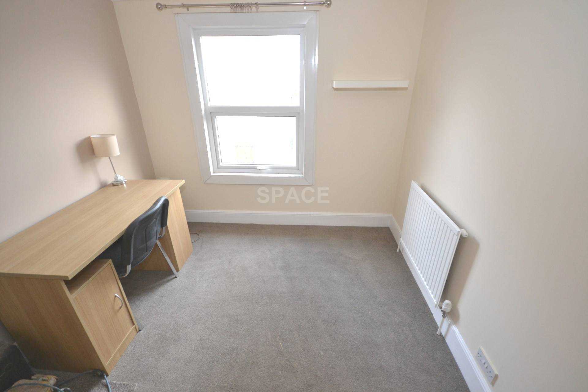 Watlington Street, Reading, Image 14