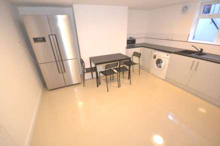 Watlington Street, Reading, Image 1