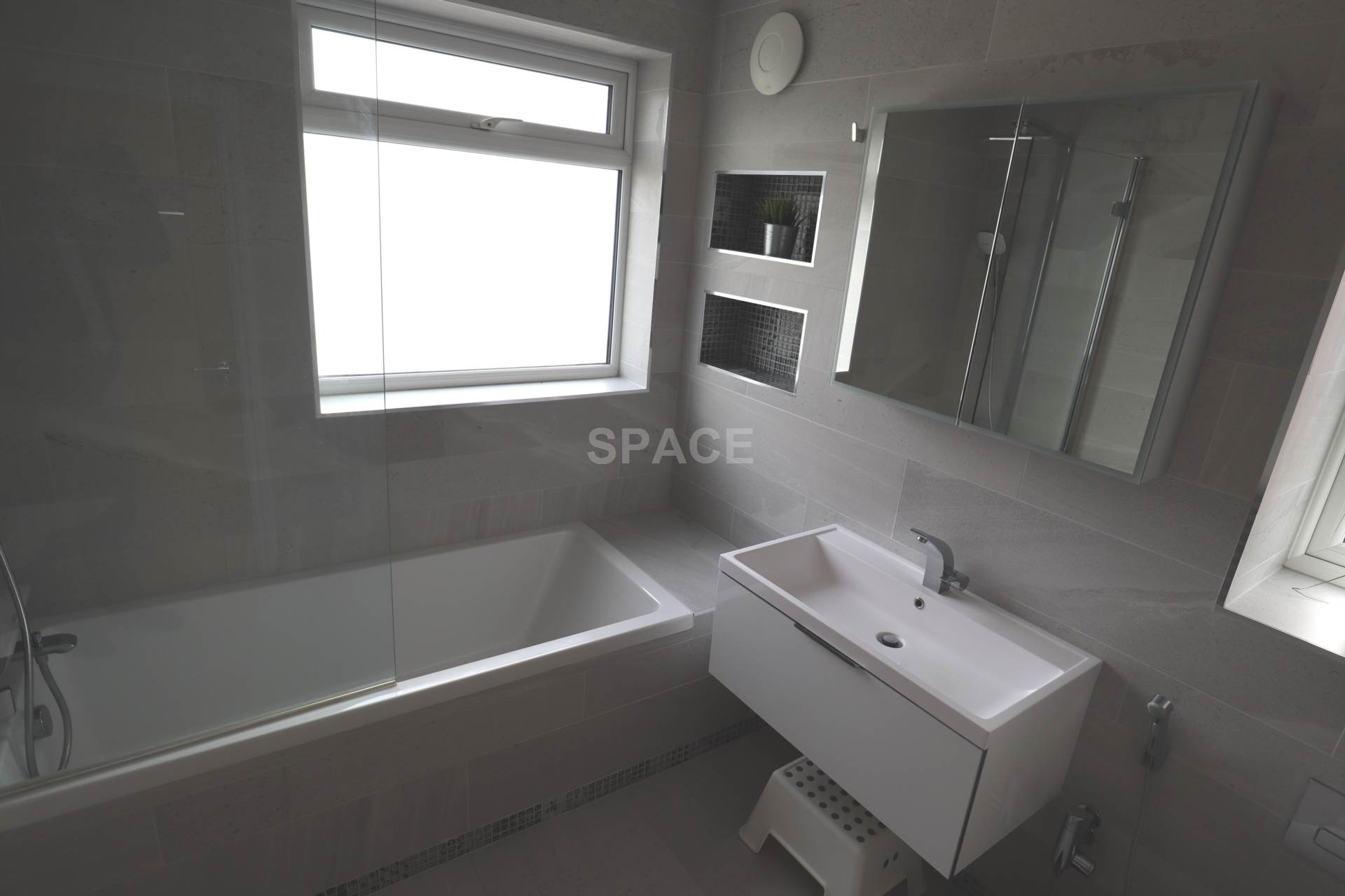 Chiltern Crescent, Reading, Image 21