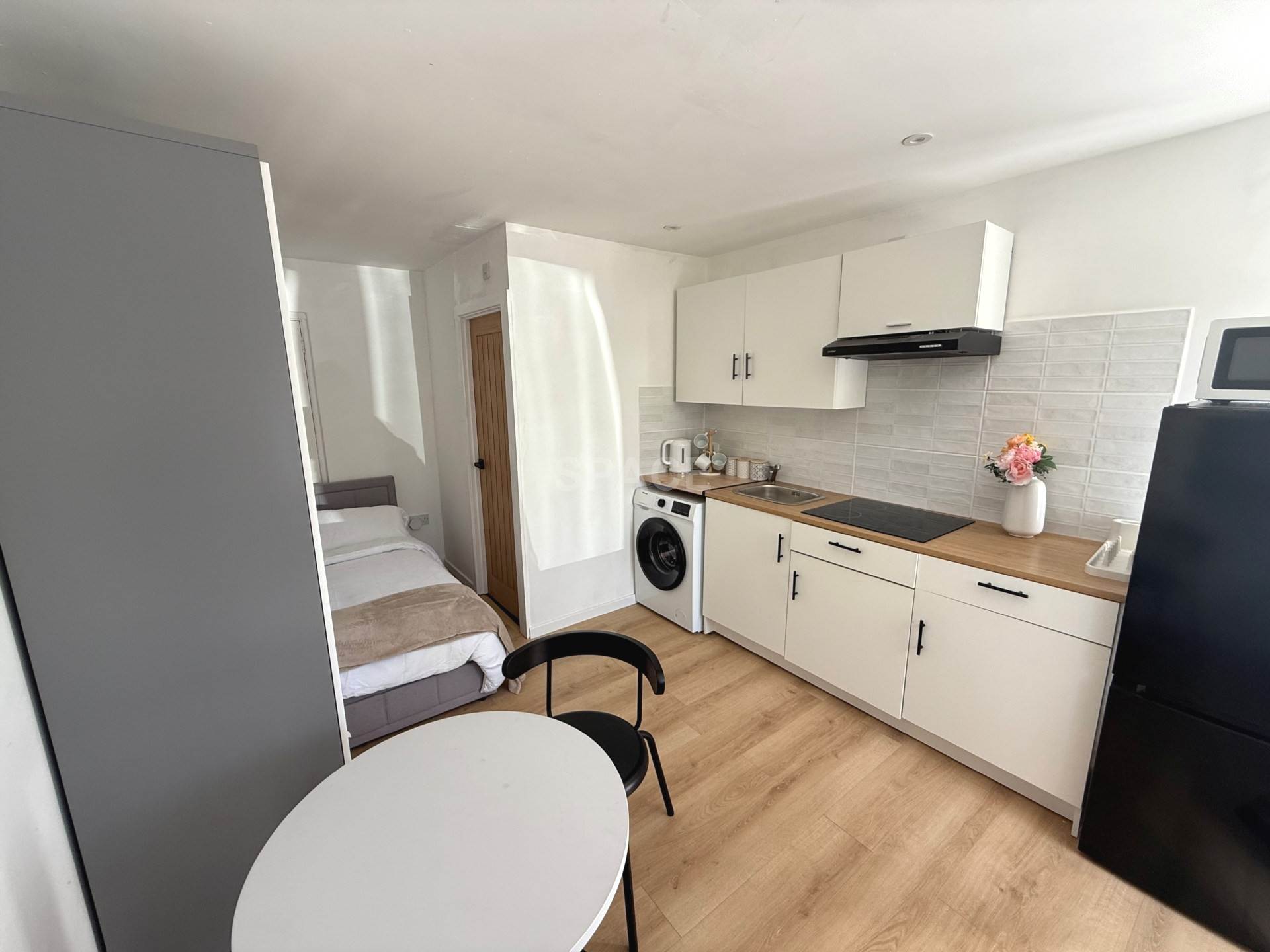 Studio Flat, Stanhope Road, Reading, Image 4