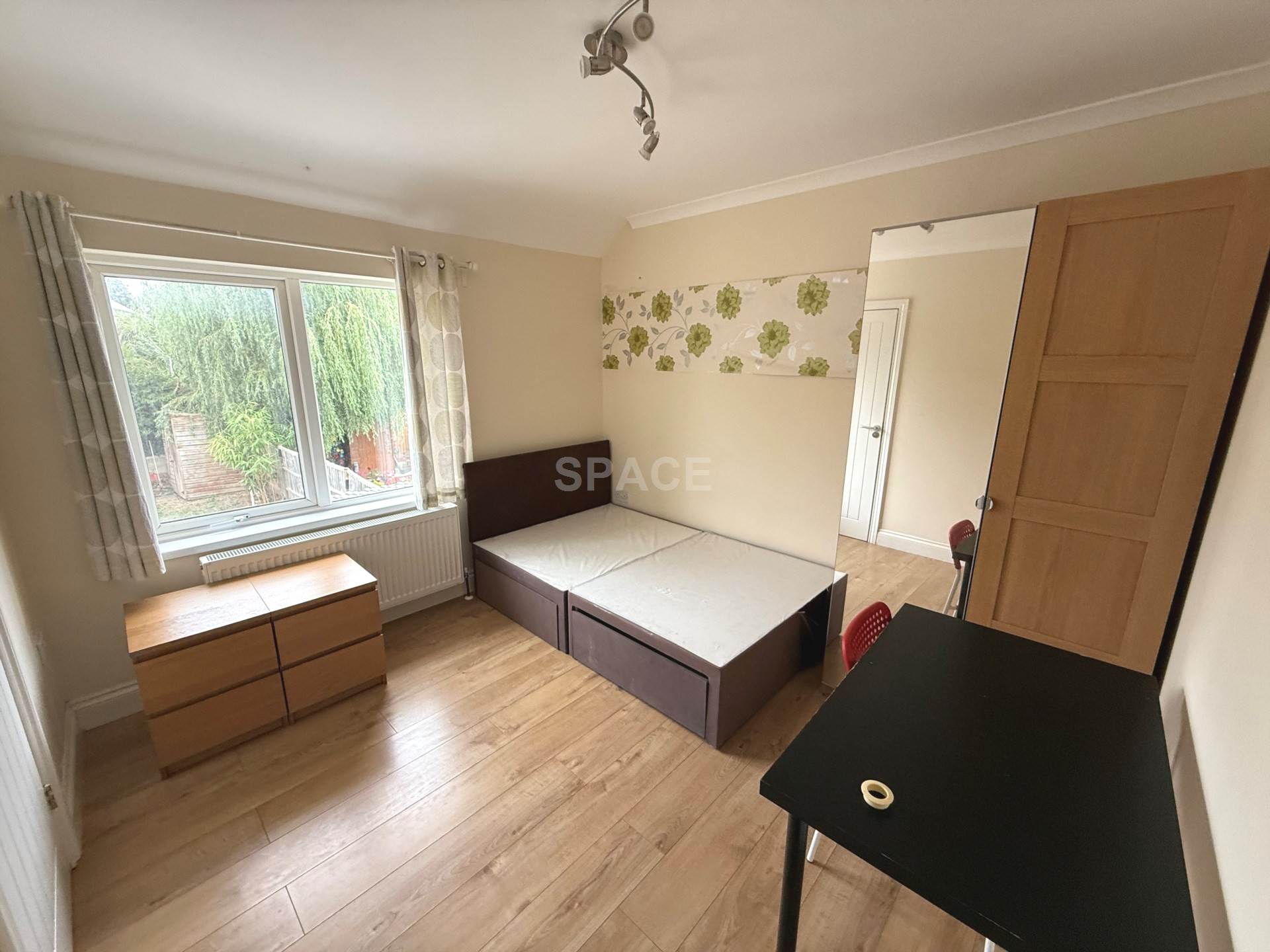 Hartland Road, Reading, Image 11