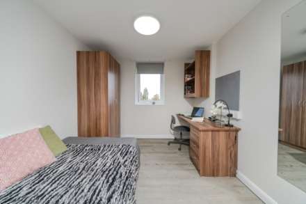 1 Bedroom Room, Loddon House Student Accommodation