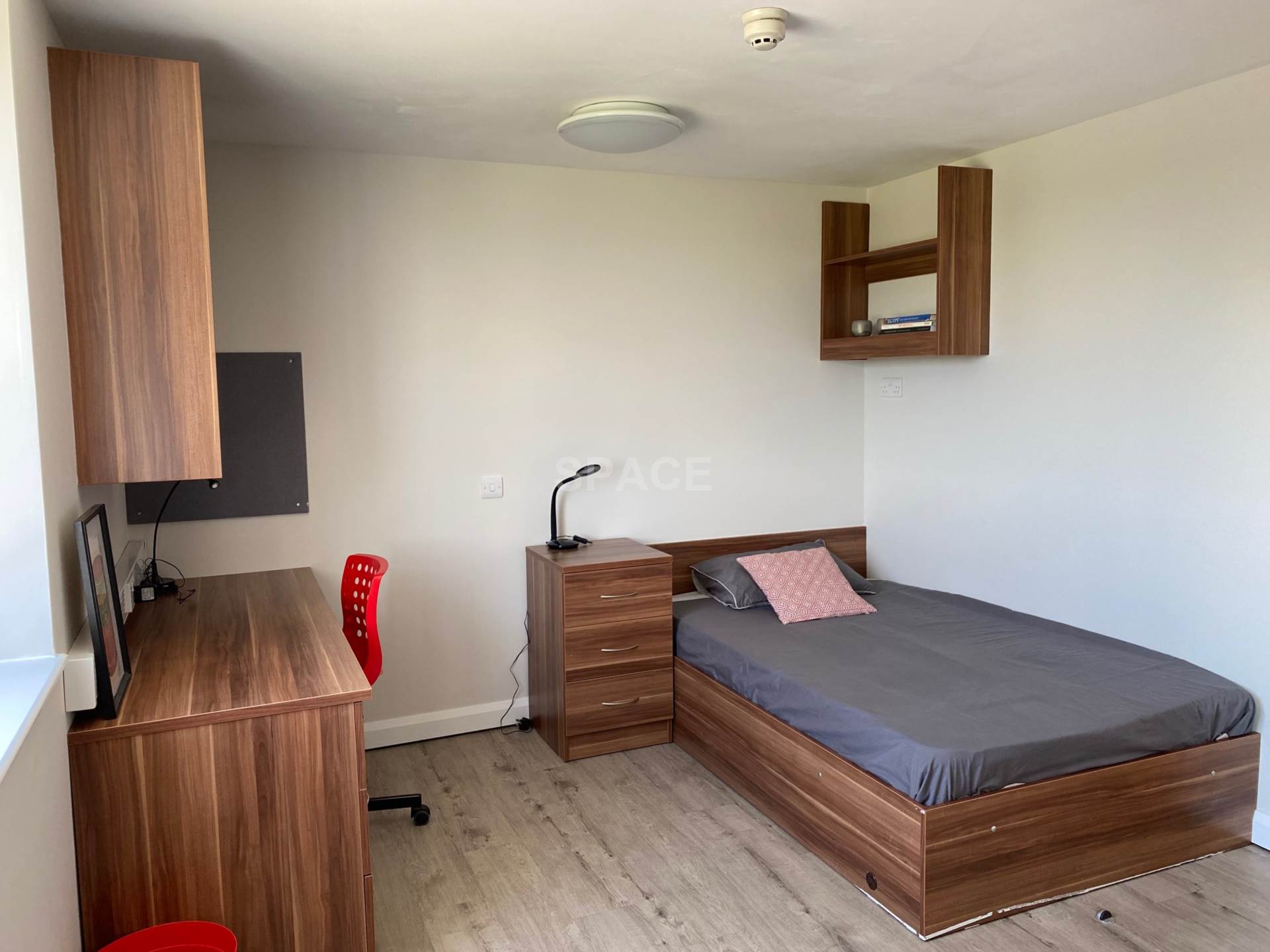 Loddon House Penthouse Student Accommodation, Image 1