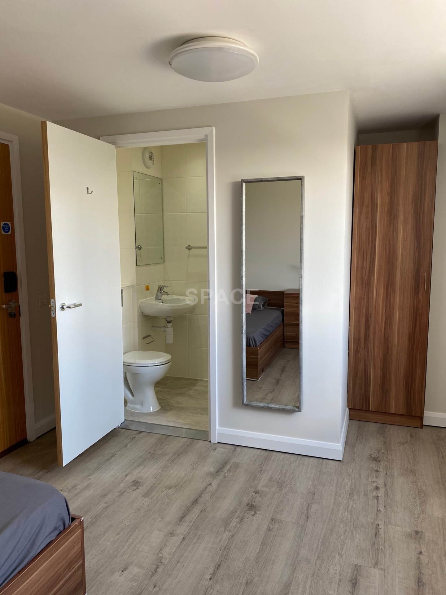 Loddon House Penthouse Student Accommodation, Image 3