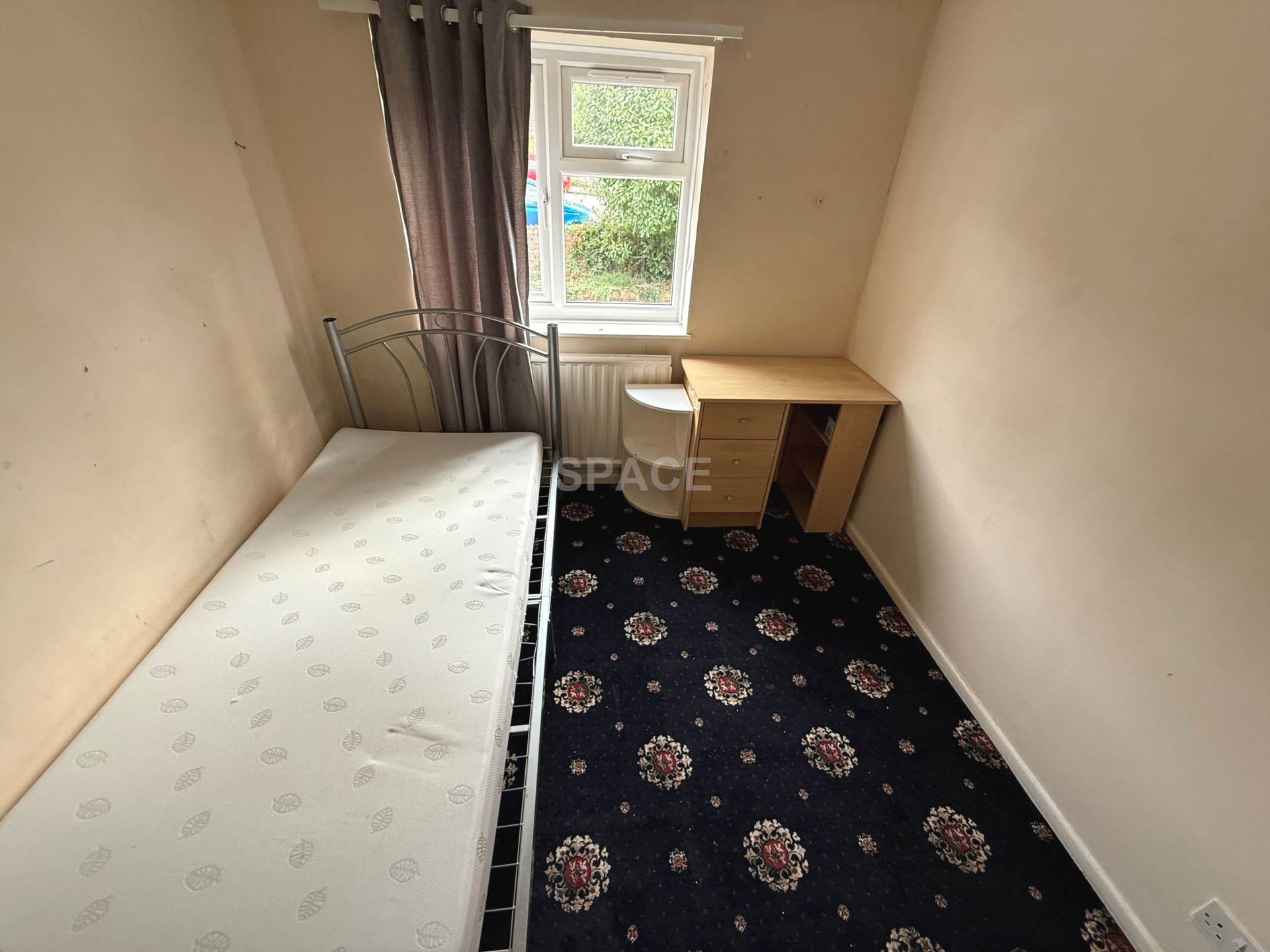 Brybur Close, Reading, Image 2