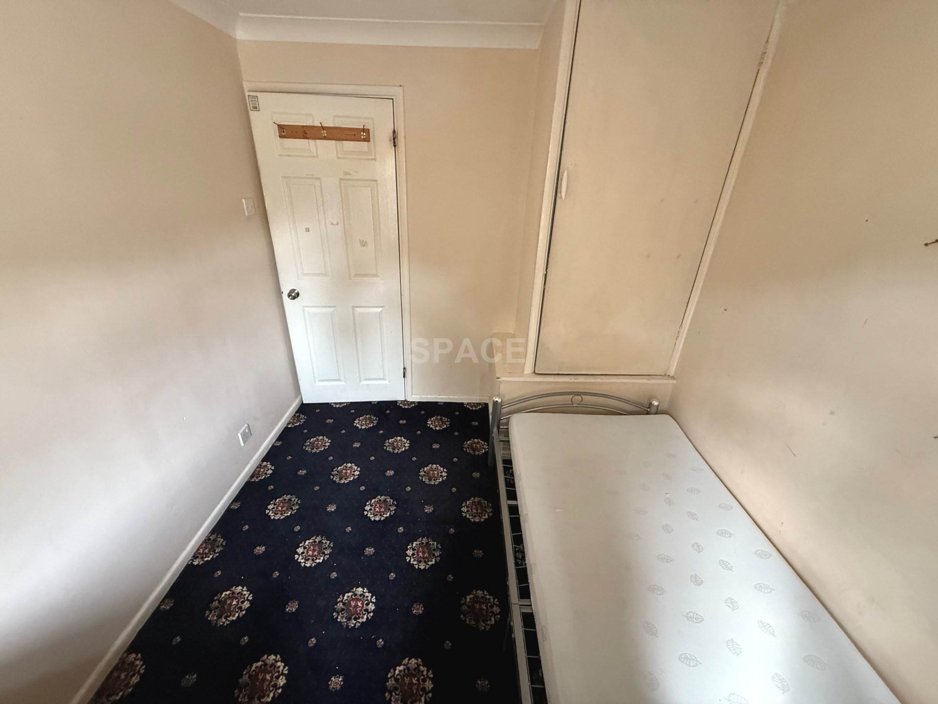 Brybur Close, Reading, Image 3