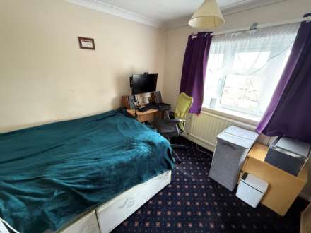 Brybur Close, Reading, Image 4