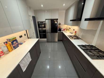 Hamilton Road, University, Image 3