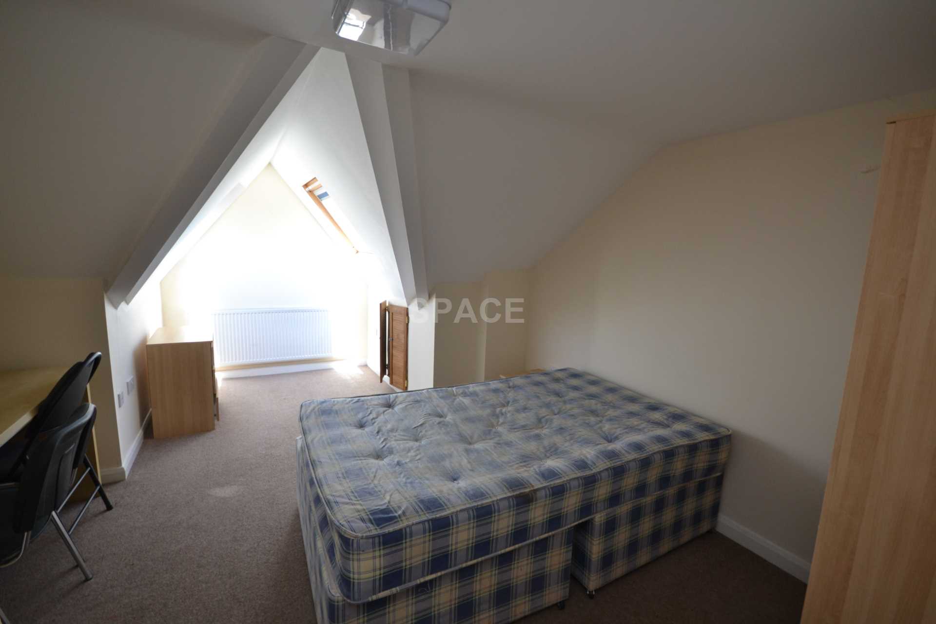 Pitcroft Avenue, Reading, Berkshire, RG6 1NH, Image 14