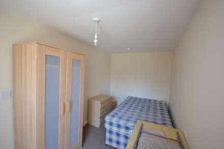 Pitcroft Avenue, Reading, Berkshire, RG6 1NH, Image 10