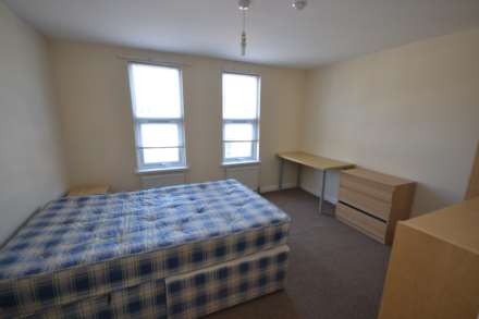 Pitcroft Avenue, Reading, Berkshire, RG6 1NH, Image 11