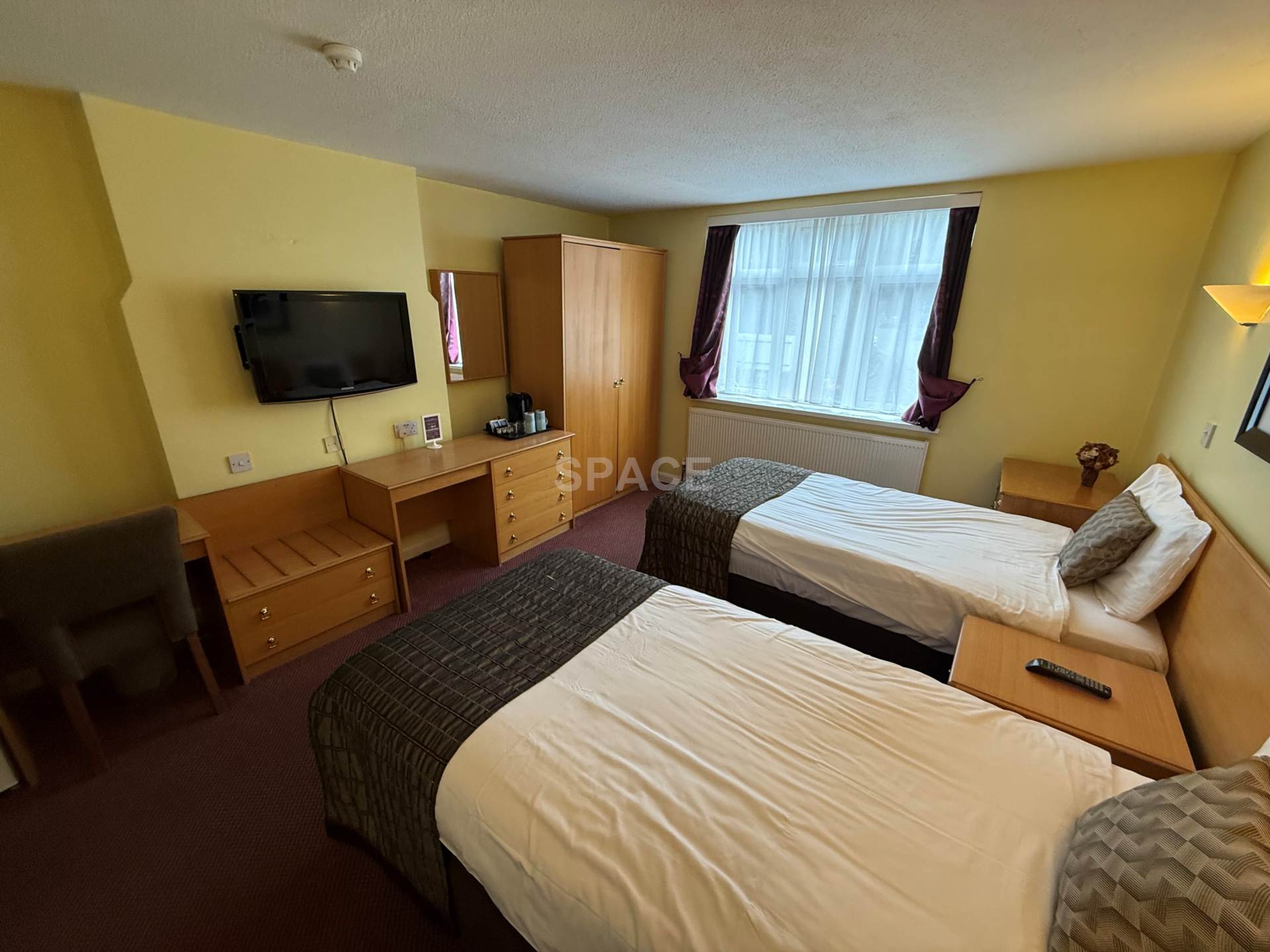 Connaught Road, Reading, Image 4