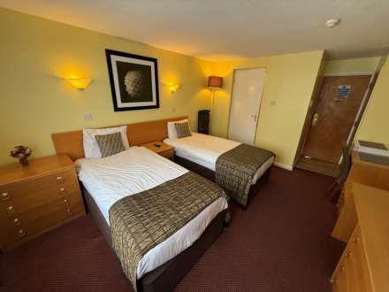 1 Bedroom Studio, Connaught Road, Reading