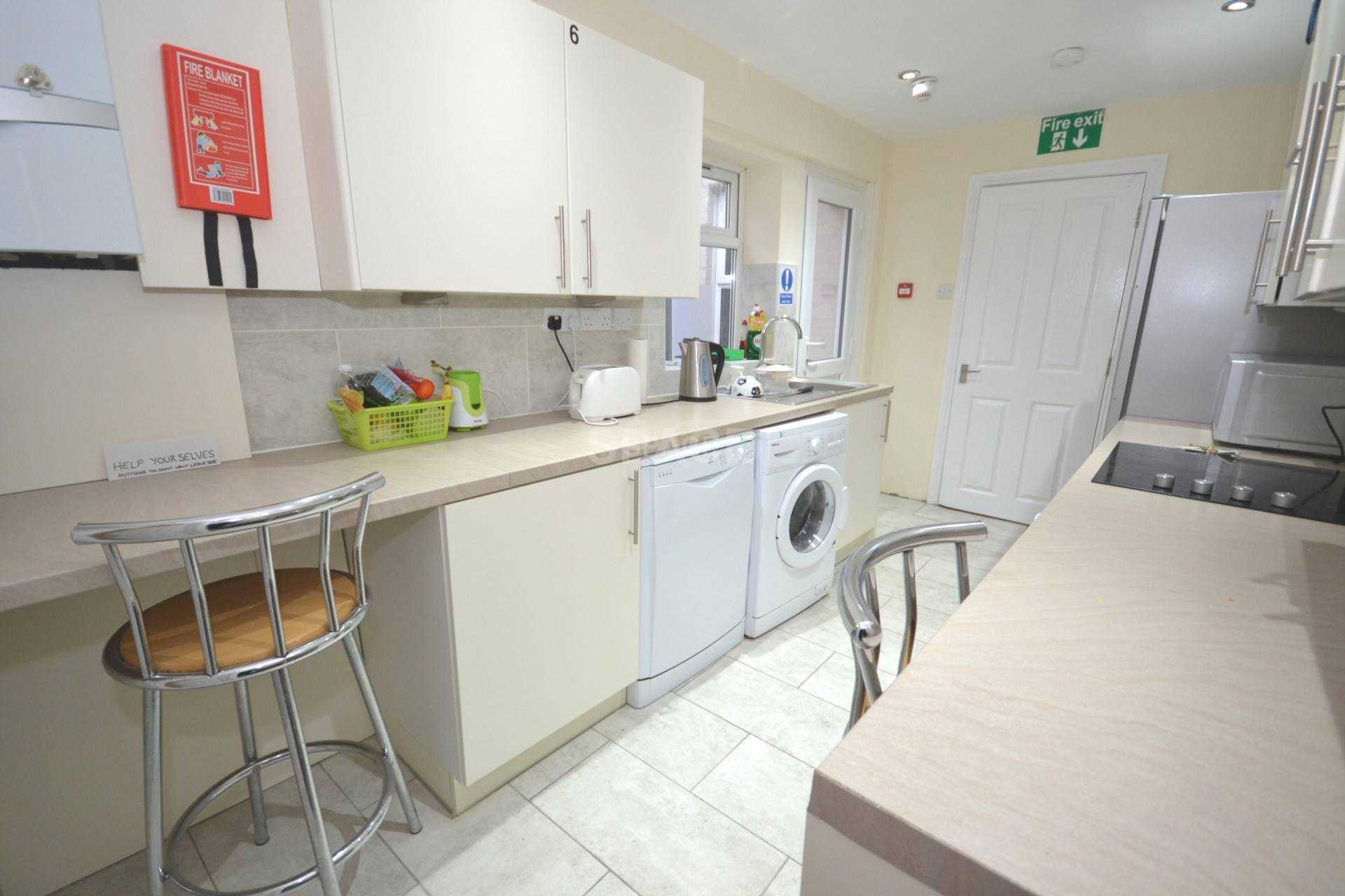 Gower Street, Reading, Image 4