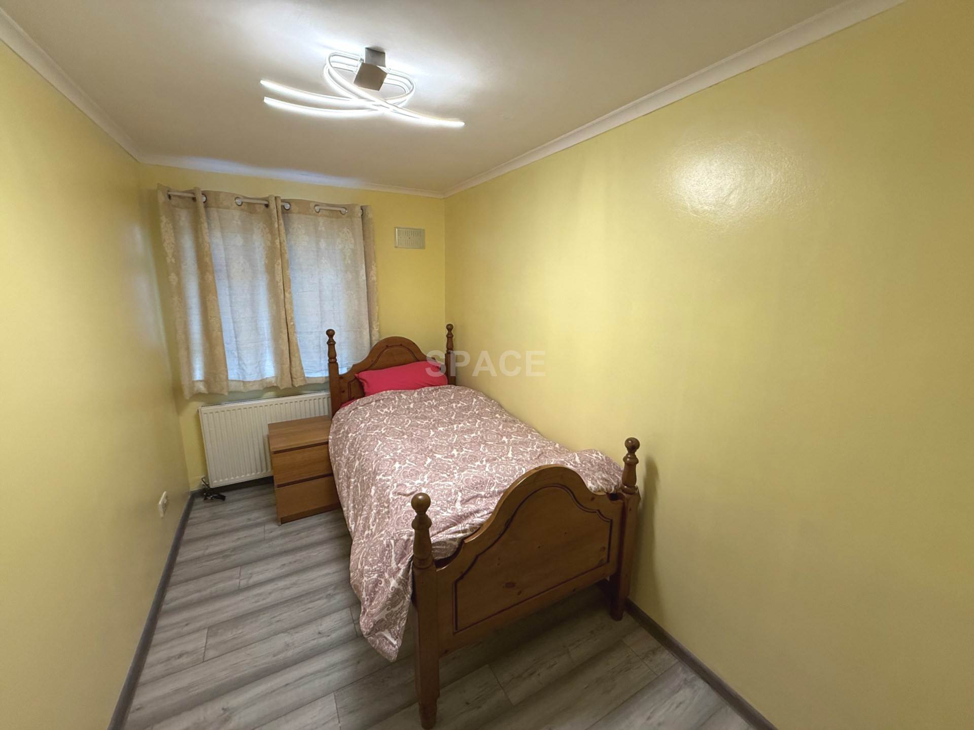 Gainsborough Rd, Reading, Image 10