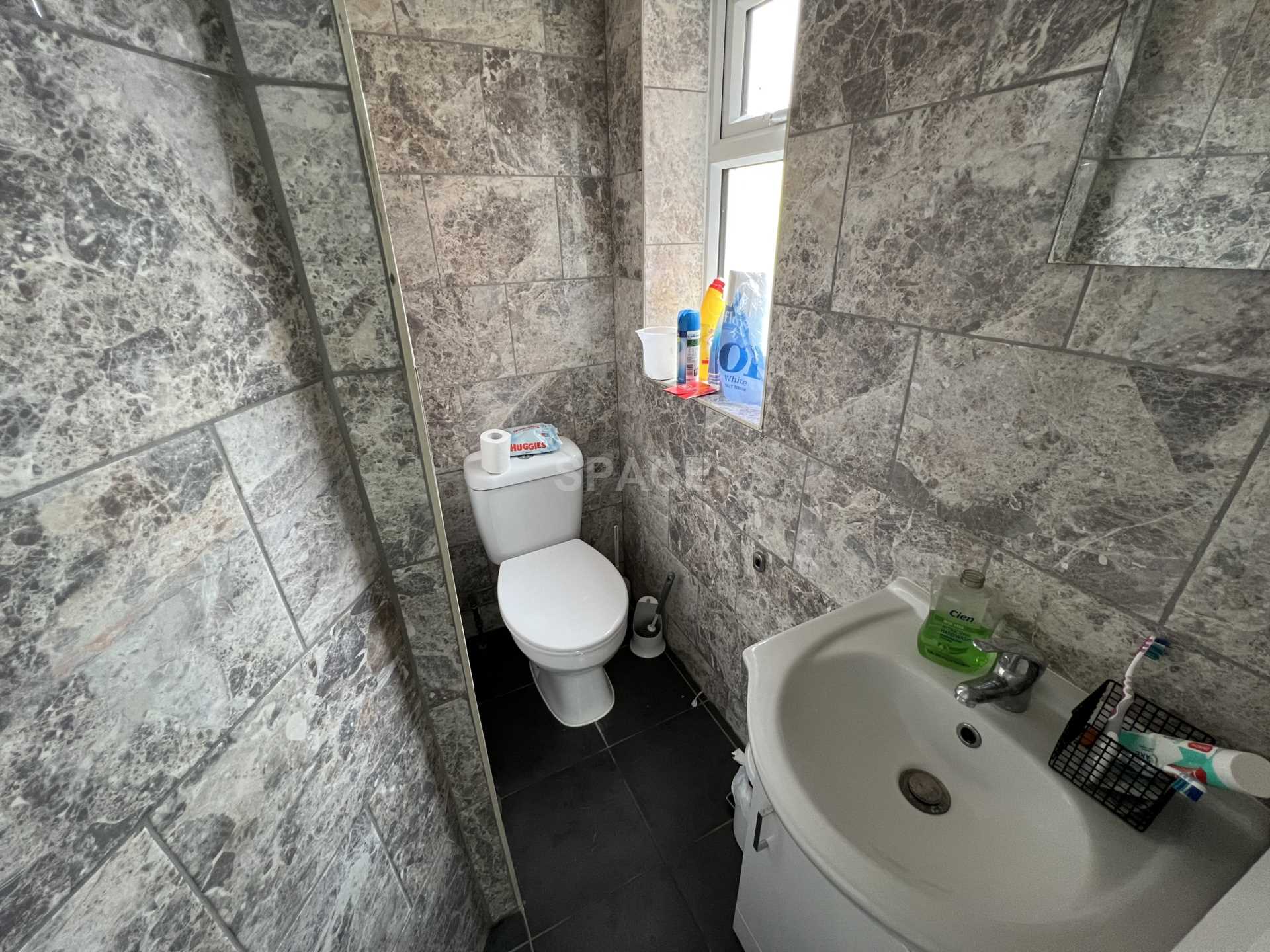 Grange Avenue, Reading, Berkshire, RG6 1DL, Image 9