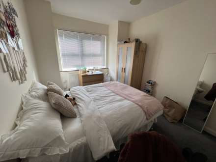 Grange Avenue, Reading, Berkshire, RG6 1DL, Image 3