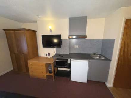 Connaught Road, Reading, Image 5