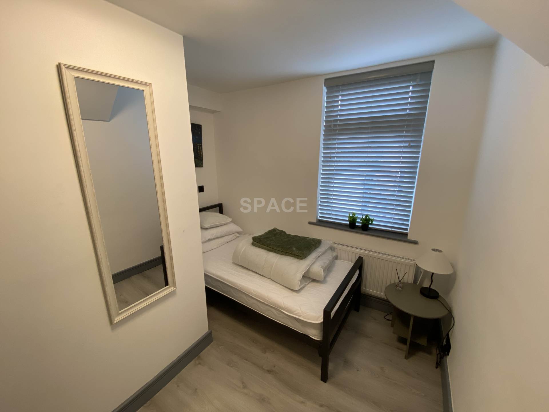 Victoria Street, Reading, Image 14