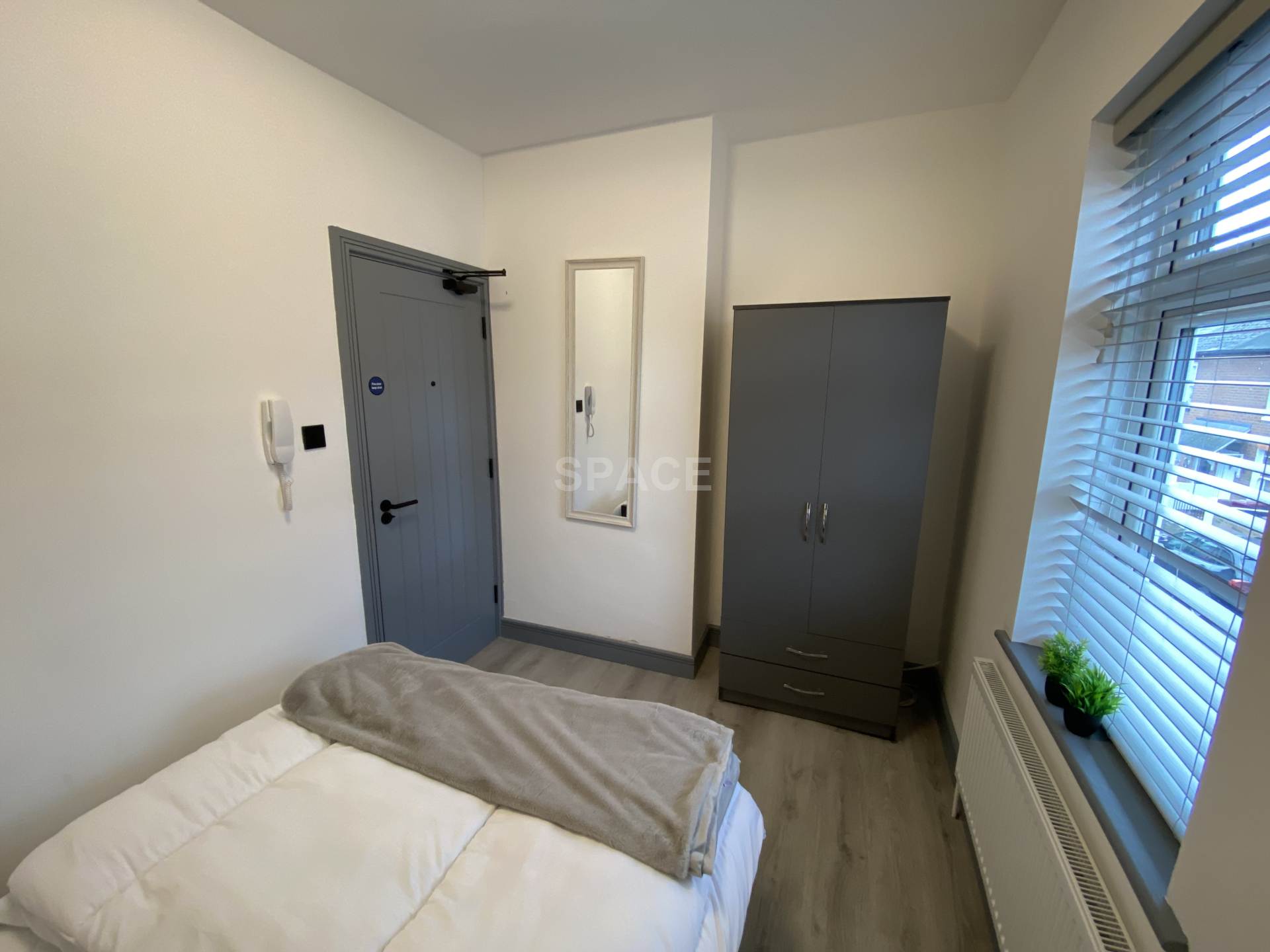 Victoria Street, Reading, Image 17