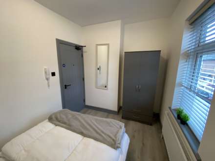 Victoria Street, Reading, Image 17