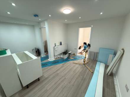 Hexham Road, Reading, Image 4