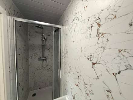 Hexham Road, Reading, Image 7