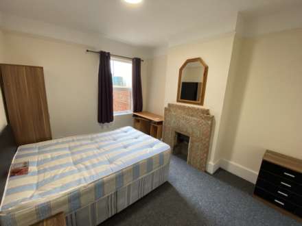 College Road, Reading, Image 1