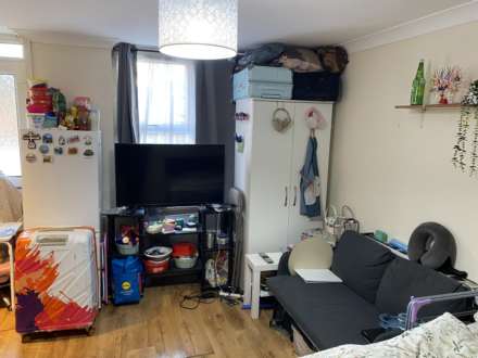 London Road, Reading, Image 2