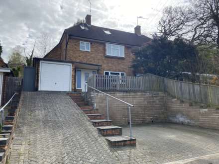 Rotherfield Way, Caversham, Image 1