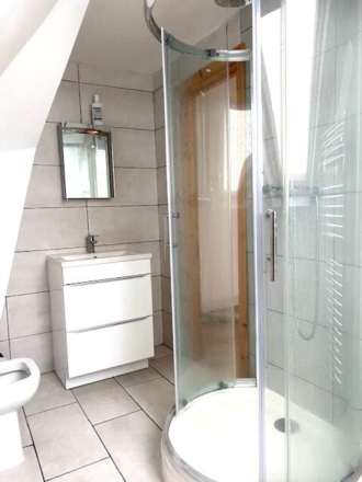 Rotherfield Way, Caversham, Image 12