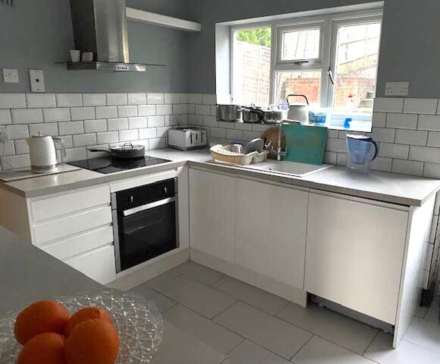 Rotherfield Way, Caversham, Image 4