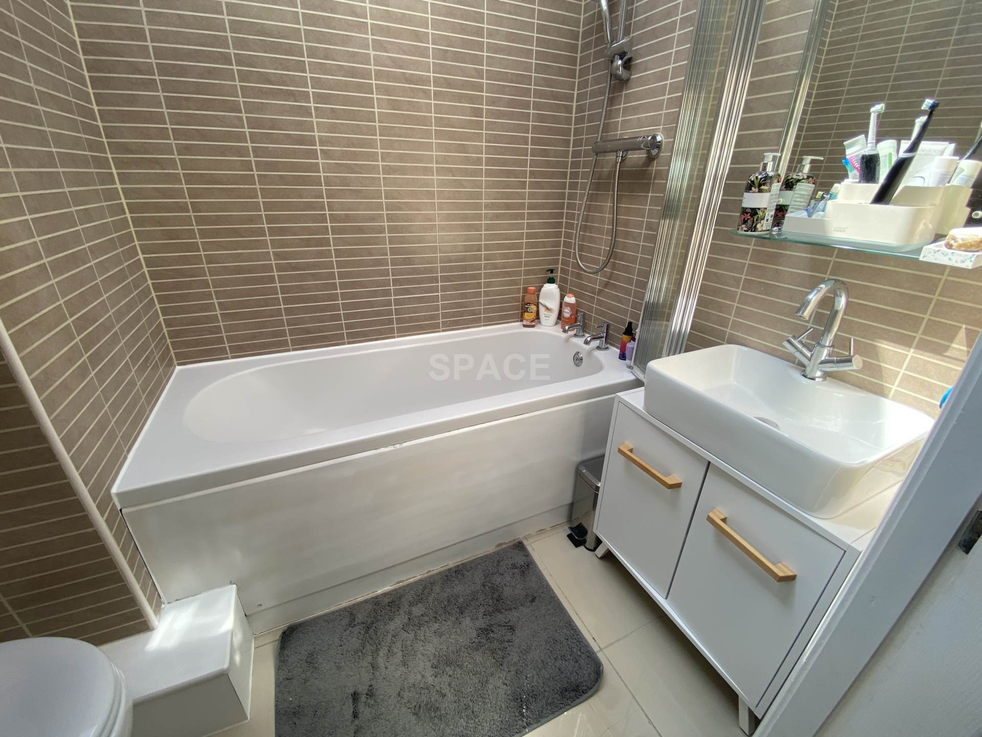 Mill Close, Wokingham, Image 8