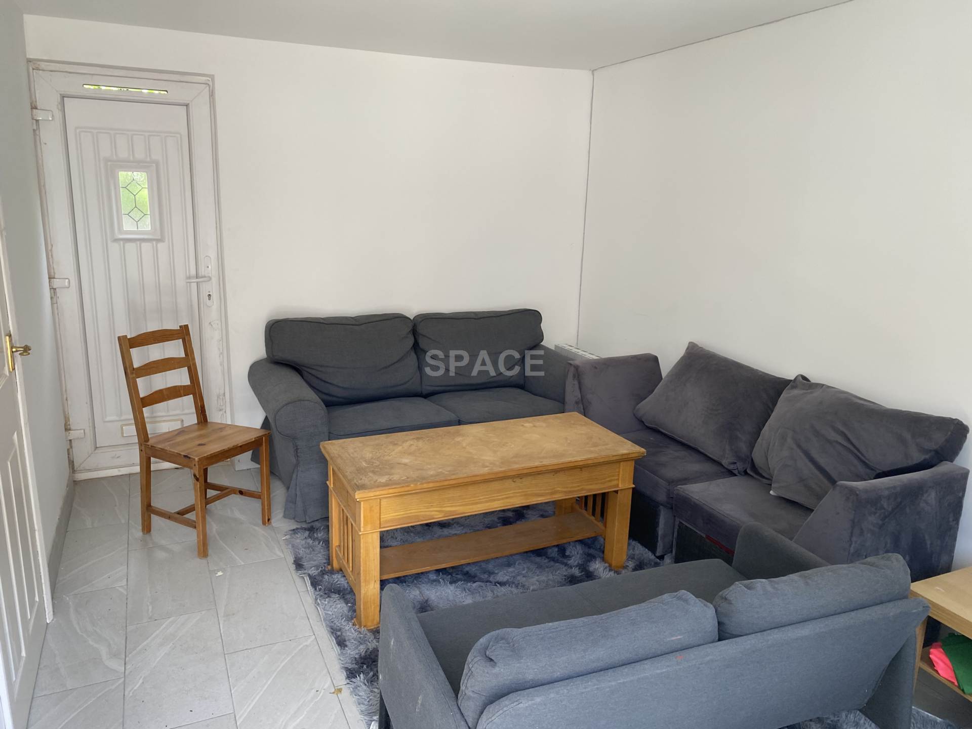 Donnington Gardens, University, Reading, Berkshire, RG1 5LZ, Image 14