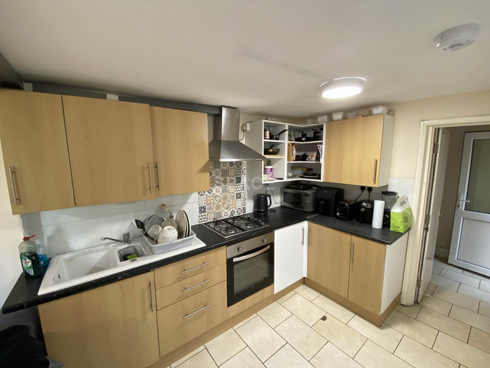 Donnington Gardens, University, Reading, Berkshire, RG1 5LZ, Image 2
