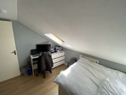 Donnington Gardens, University, Reading, Berkshire, RG1 5LZ, Image 11