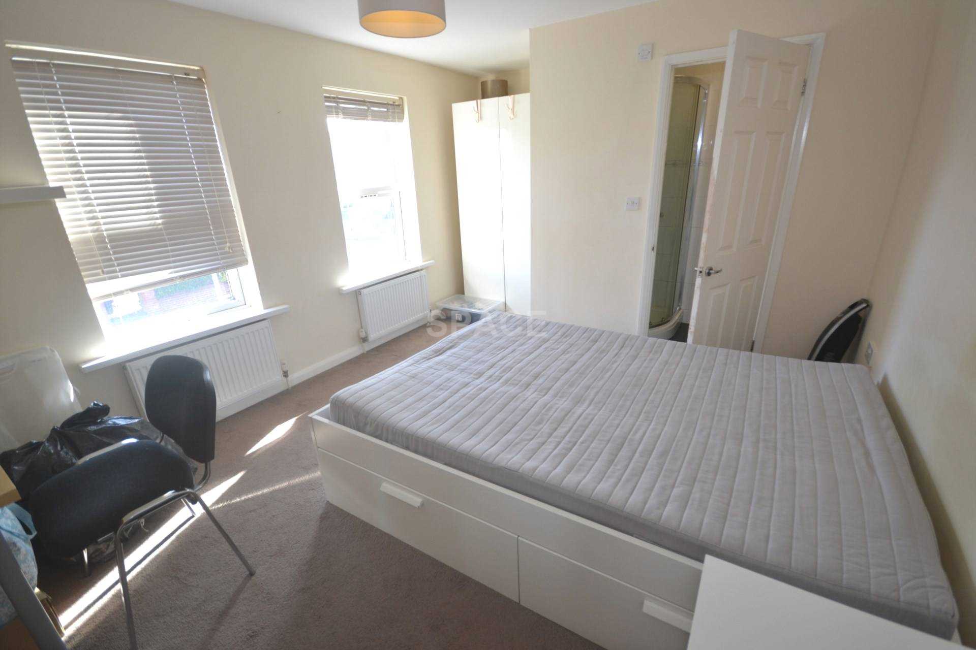 College Road, University, Reading, Berkshire, RG6 1QB, Image 7