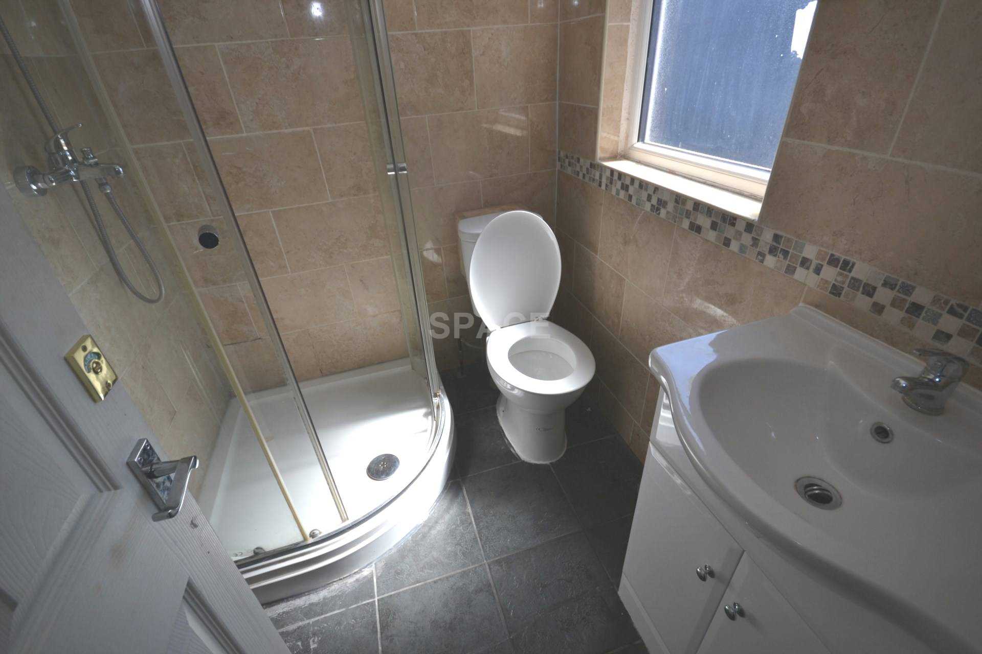 Grange Avenue, Reading, Berkshire, RG6 1DL, Image 11