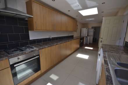 Grange Avenue, Reading, Berkshire, RG6 1DL, Image 1