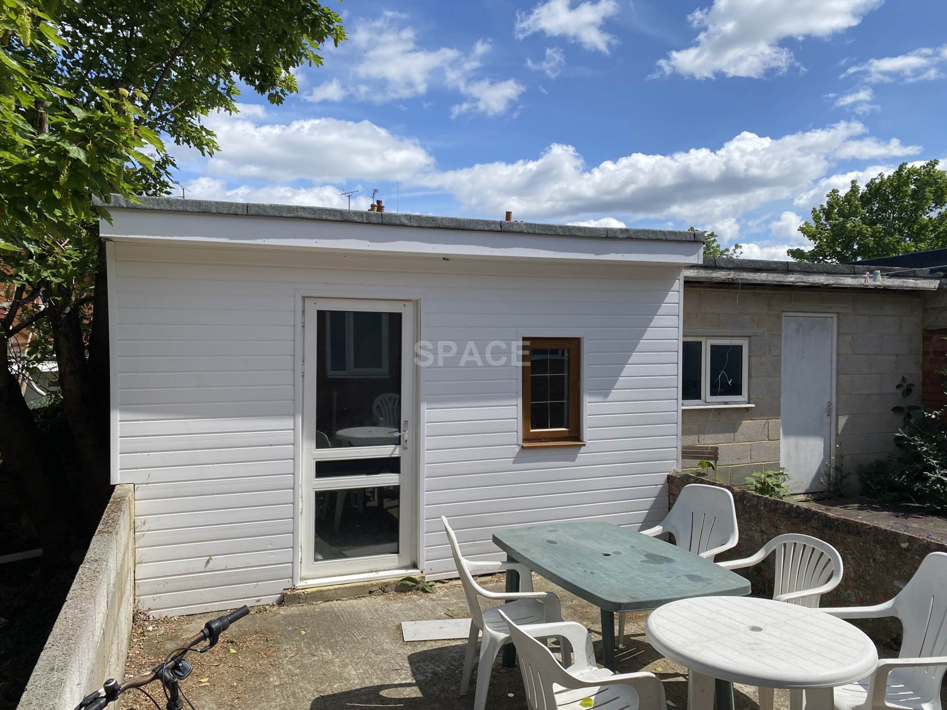 Donnington Gardens, University, Reading, Berkshire, RG1 5LZ, Image 13