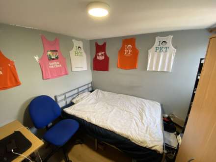 Donnington Gardens, University, Reading, Berkshire, RG1 5LZ, Image 10