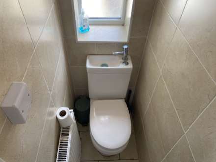 Donnington Gardens, University, Reading, Berkshire, RG1 5LZ, Image 6