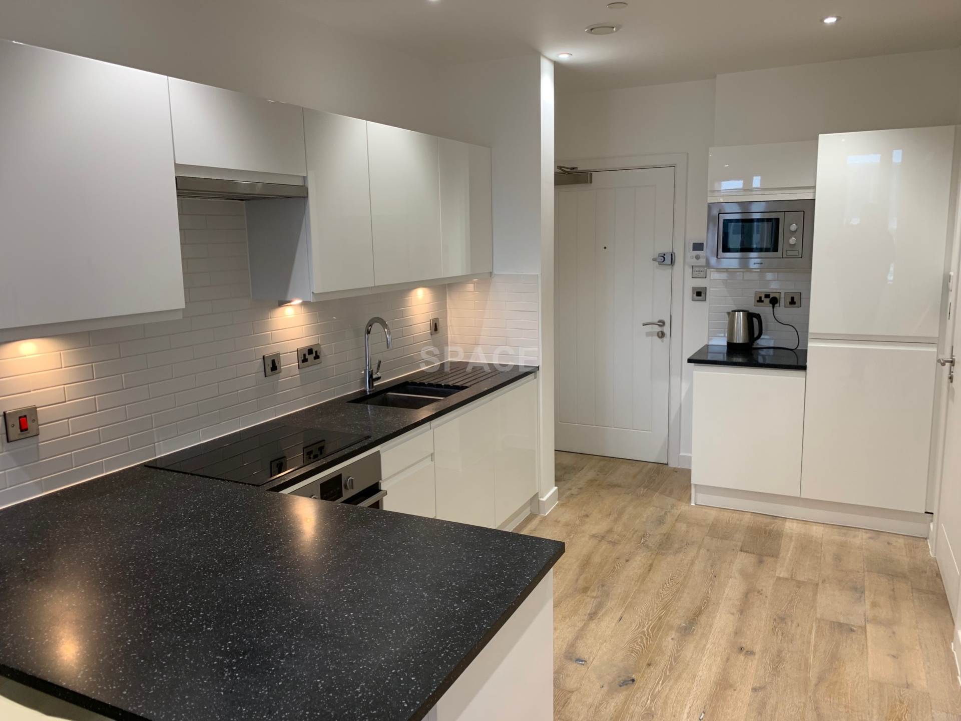 Garrard Street, Reading, Image 1