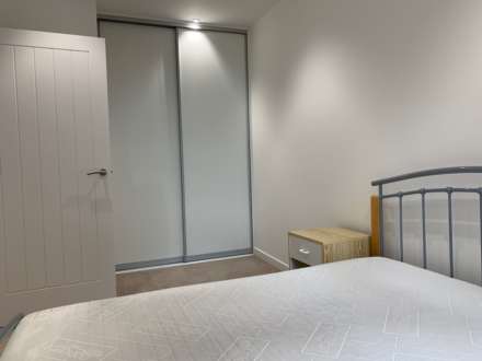 Garrard Street, Reading, Image 4