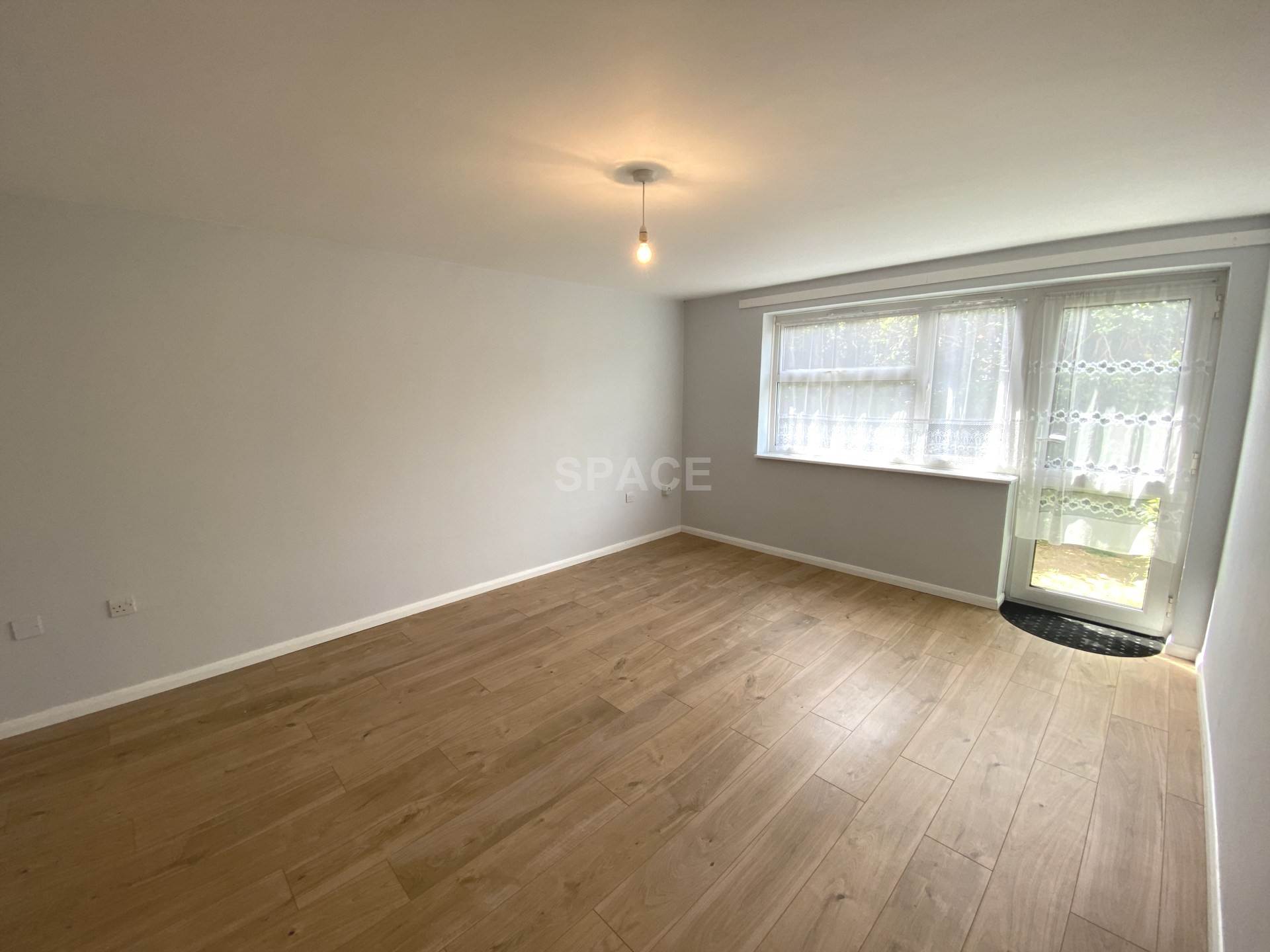 Langdale Gardens, Reading, Image 1