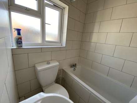 Erleigh Road, Reading, Image 7