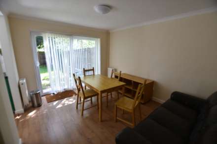 Spring Terrace, Reading, Image 2