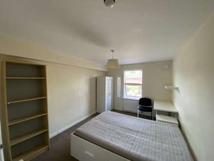 1 Bedroom Terrace, College Road, Reading