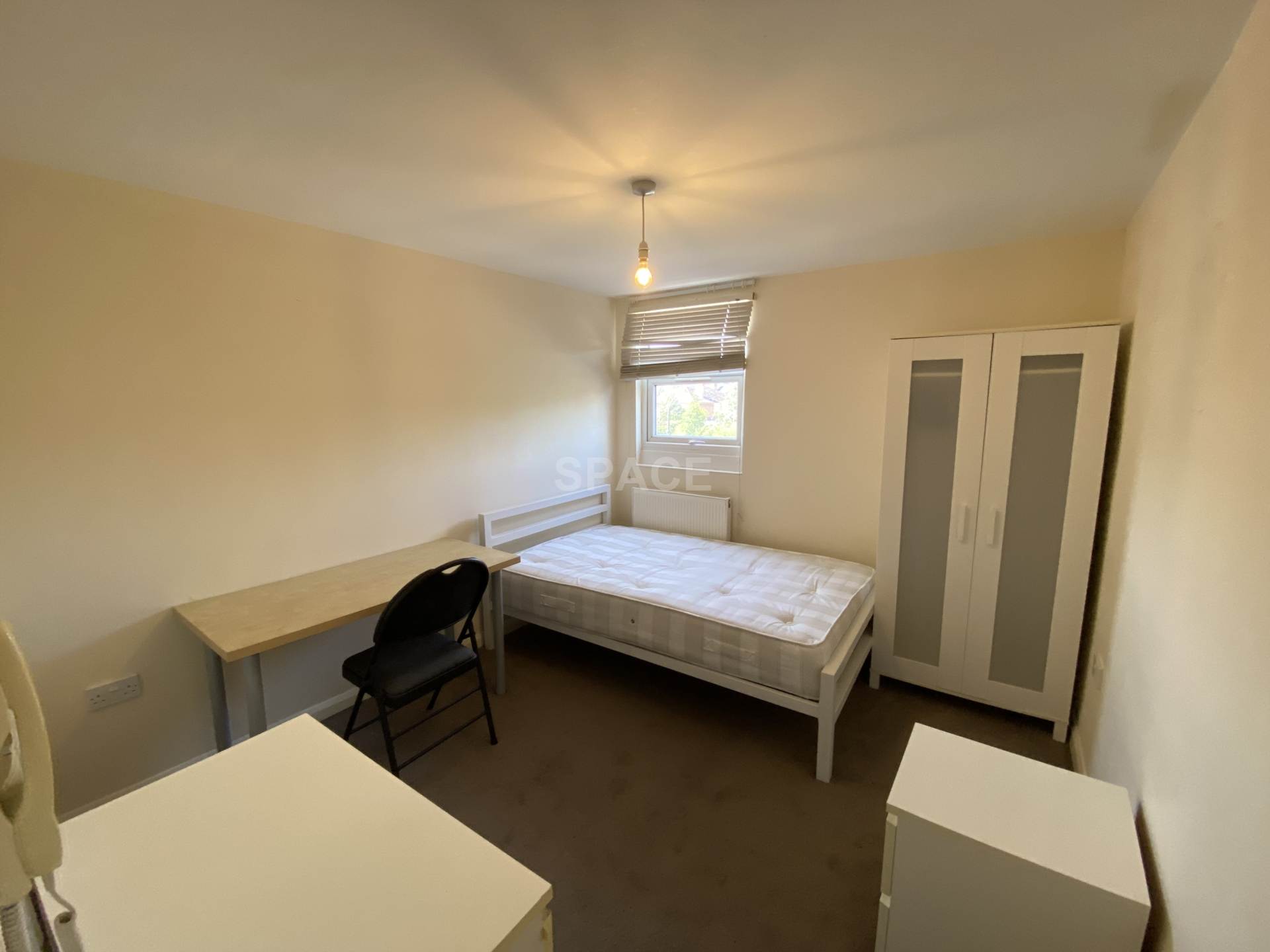 College Road, Reading, Image 1