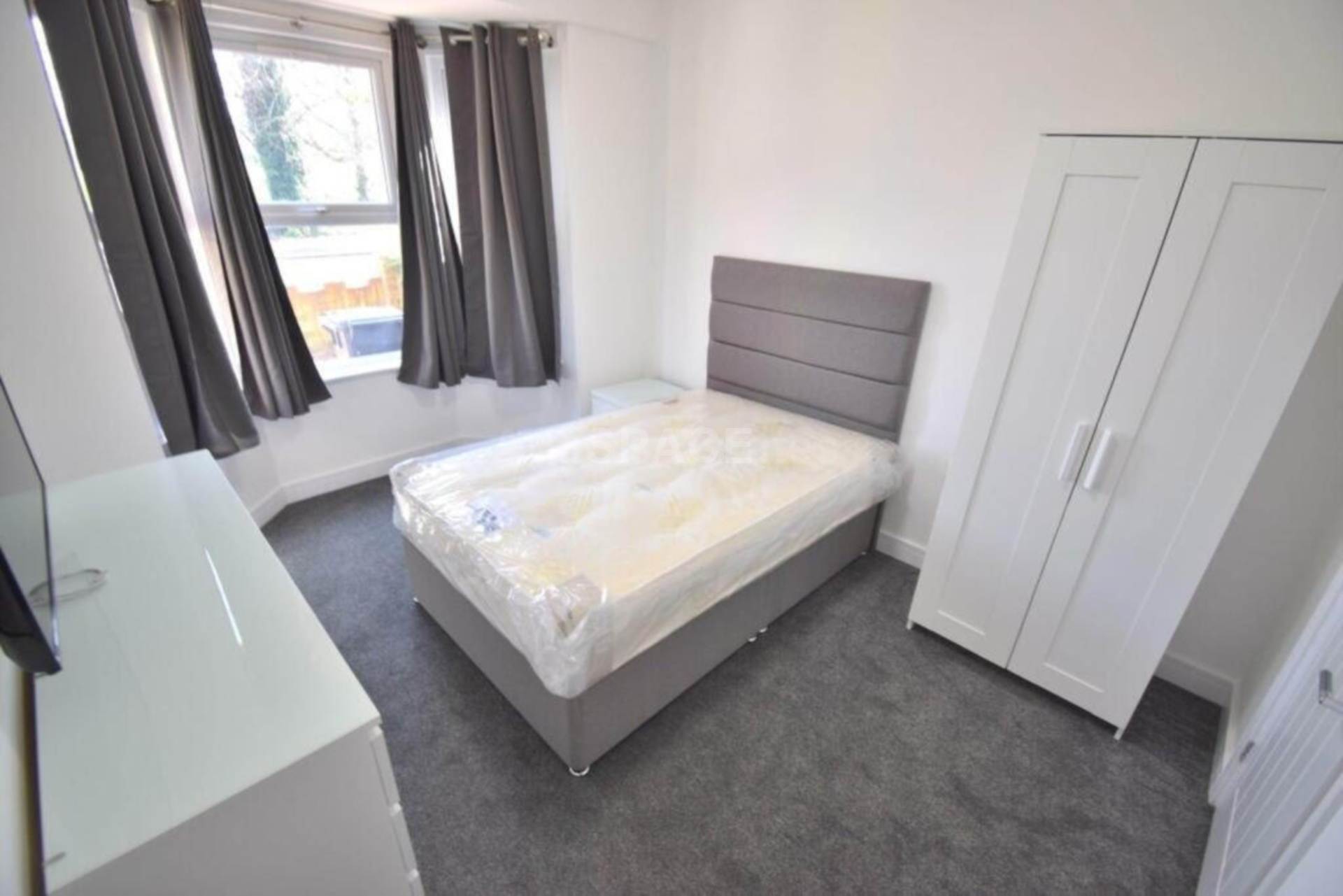 St. Bartholomews Road, Reading, Berkshire, RG1 3QA., Image 6
